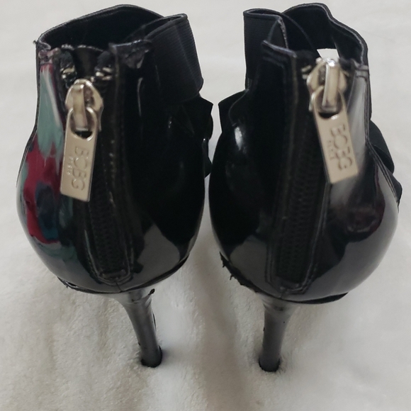 Heels - Picture 4 of 4